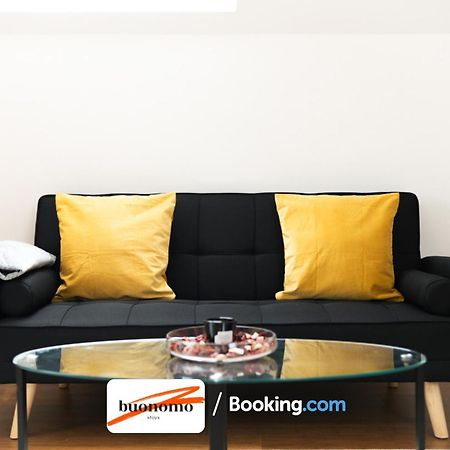 Two Bedroom Apartment At Buonomo Stays Short Lets & Serviced Accommodation London Kültér fotó