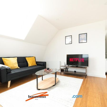 Two Bedroom Apartment At Buonomo Stays Short Lets & Serviced Accommodation London Kültér fotó