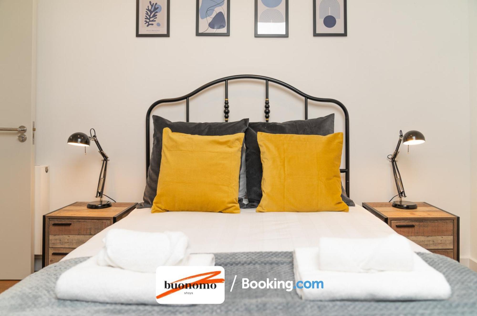Two Bedroom Apartment At Buonomo Stays Short Lets & Serviced Accommodation London Kültér fotó