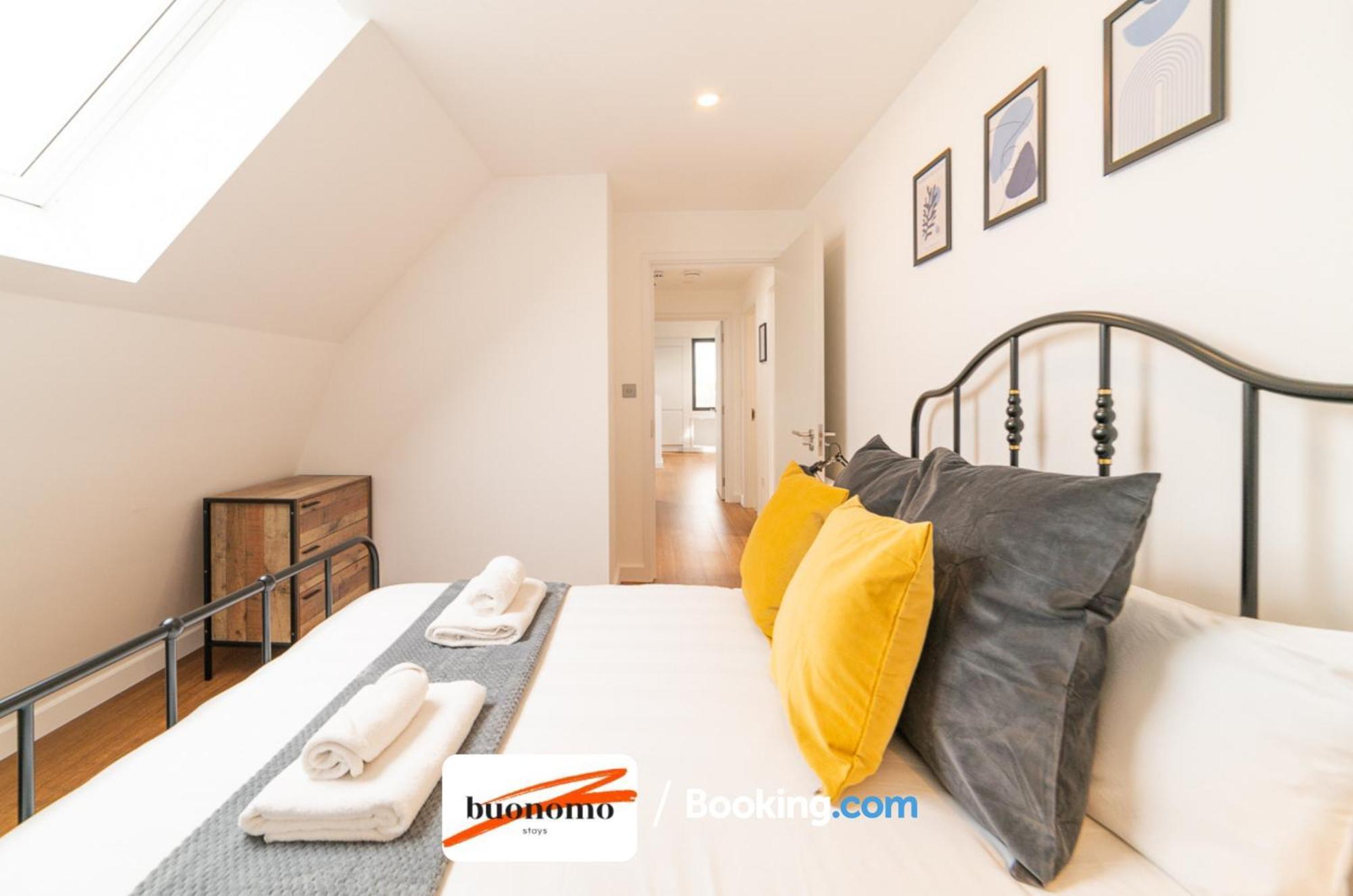 Two Bedroom Apartment At Buonomo Stays Short Lets & Serviced Accommodation London Kültér fotó