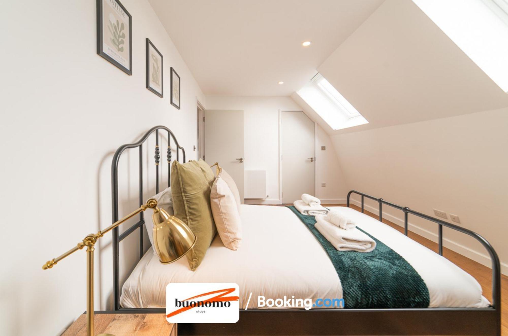 Two Bedroom Apartment At Buonomo Stays Short Lets & Serviced Accommodation London Kültér fotó
