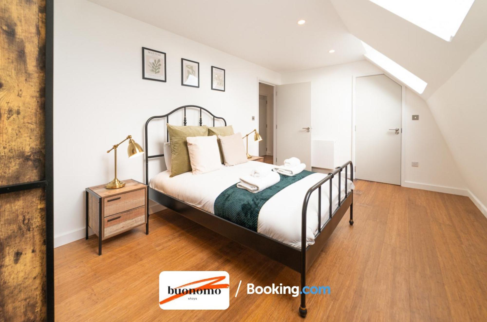 Two Bedroom Apartment At Buonomo Stays Short Lets & Serviced Accommodation London Kültér fotó